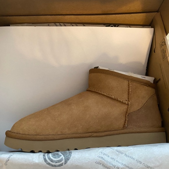 UGG Shoes - Ugg Women’s Classic Ultra Mini Chestnut Size 8